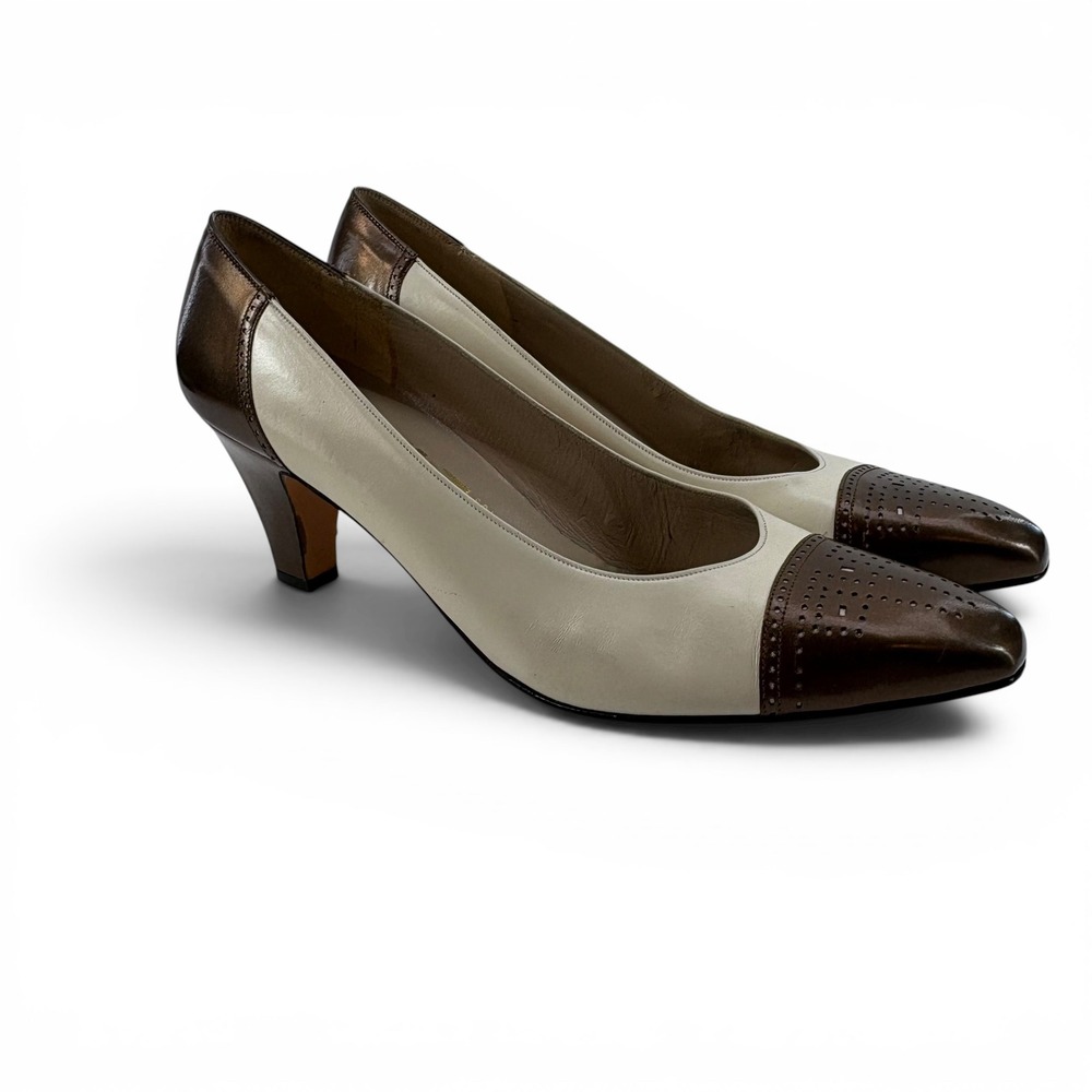 Salvatore Ferragamo Vintage Two Tone Bronze Cream Brogue Pumpsโ Heels 8.5 AAAA